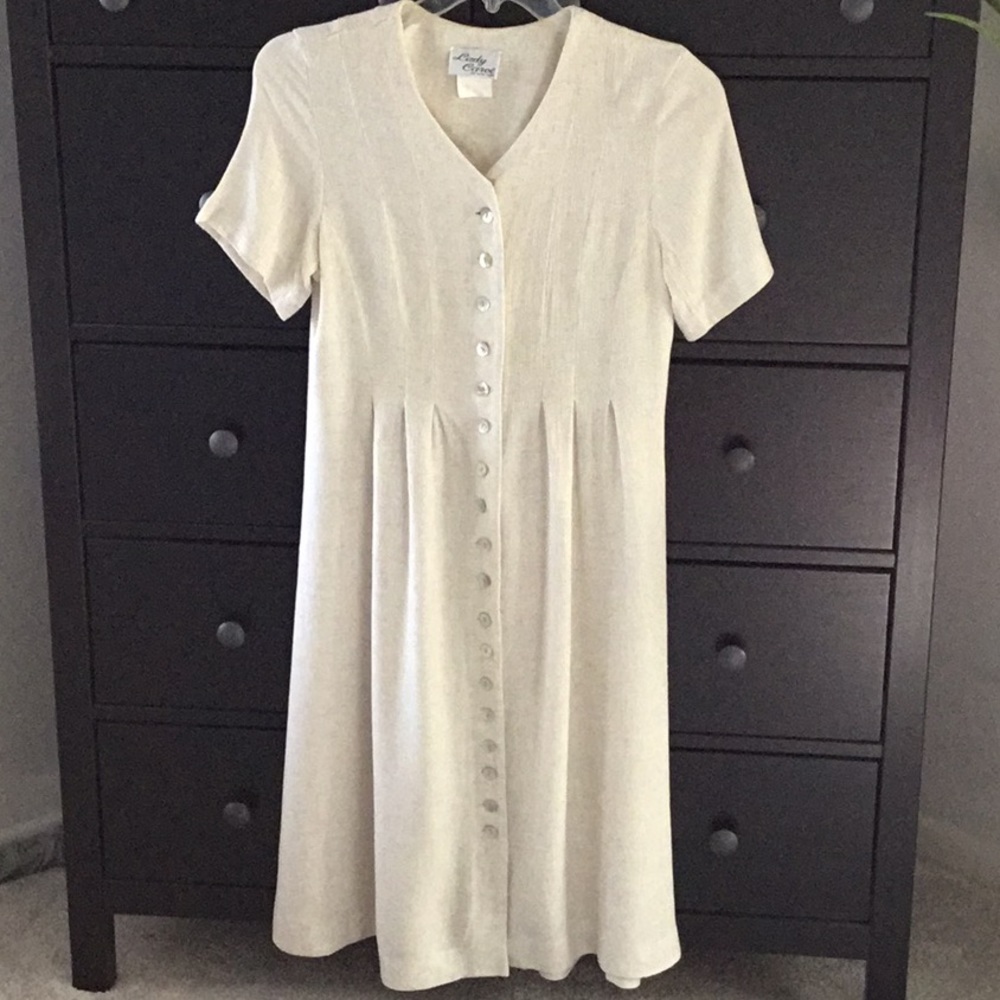 VINTAGE LADY CAROL OF NY DRESS* SIZE 8 * CREAM